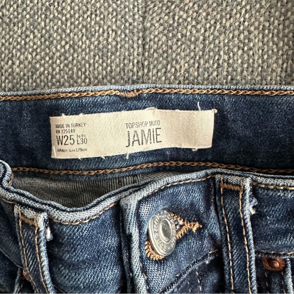 Topshop Jamie High Waisted Jeans in Rich Blue - Picture 8 of 10